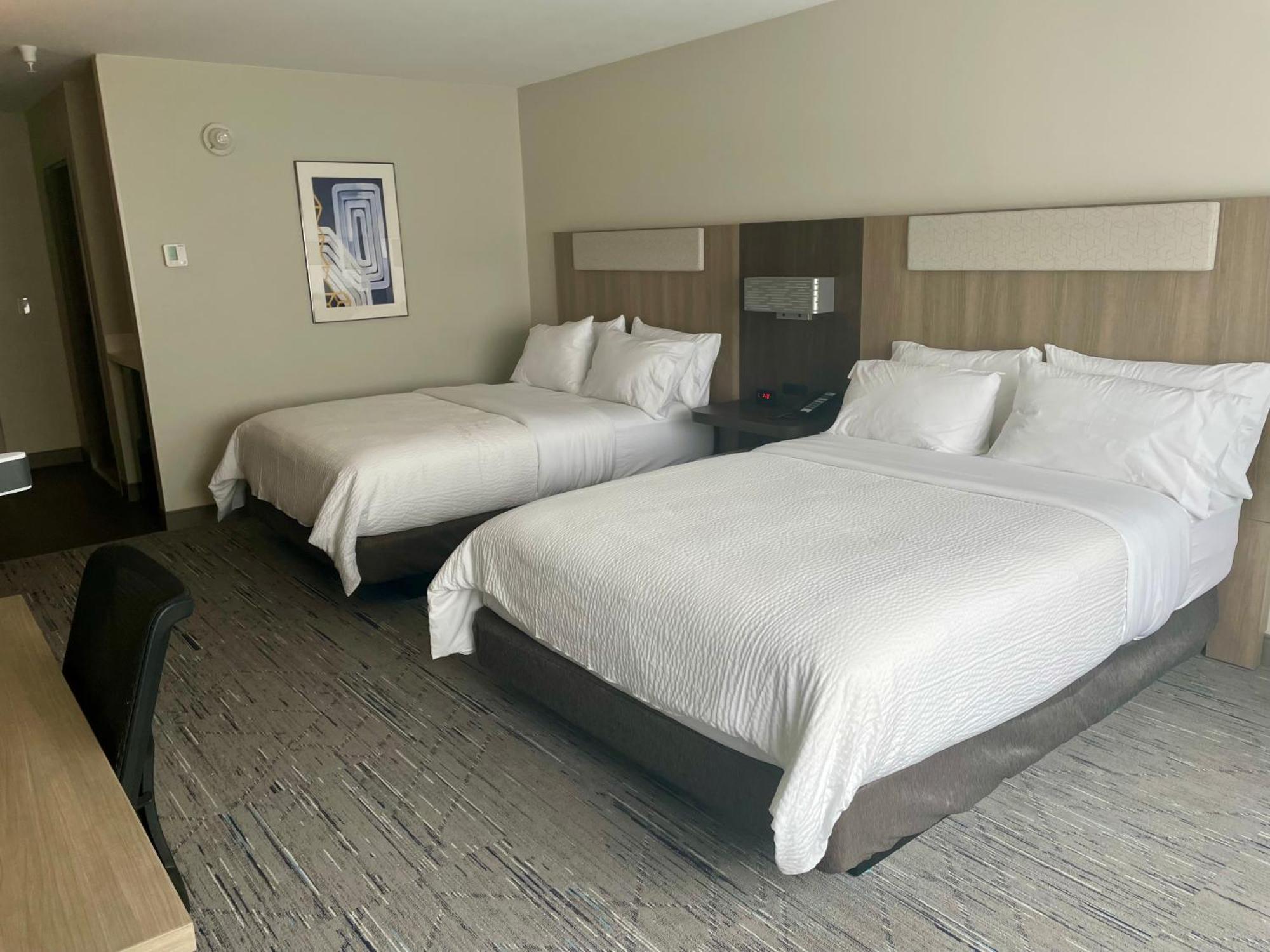 Holiday Inn Express & Suites Muskegon - Grand Haven By Ihg Exterior foto