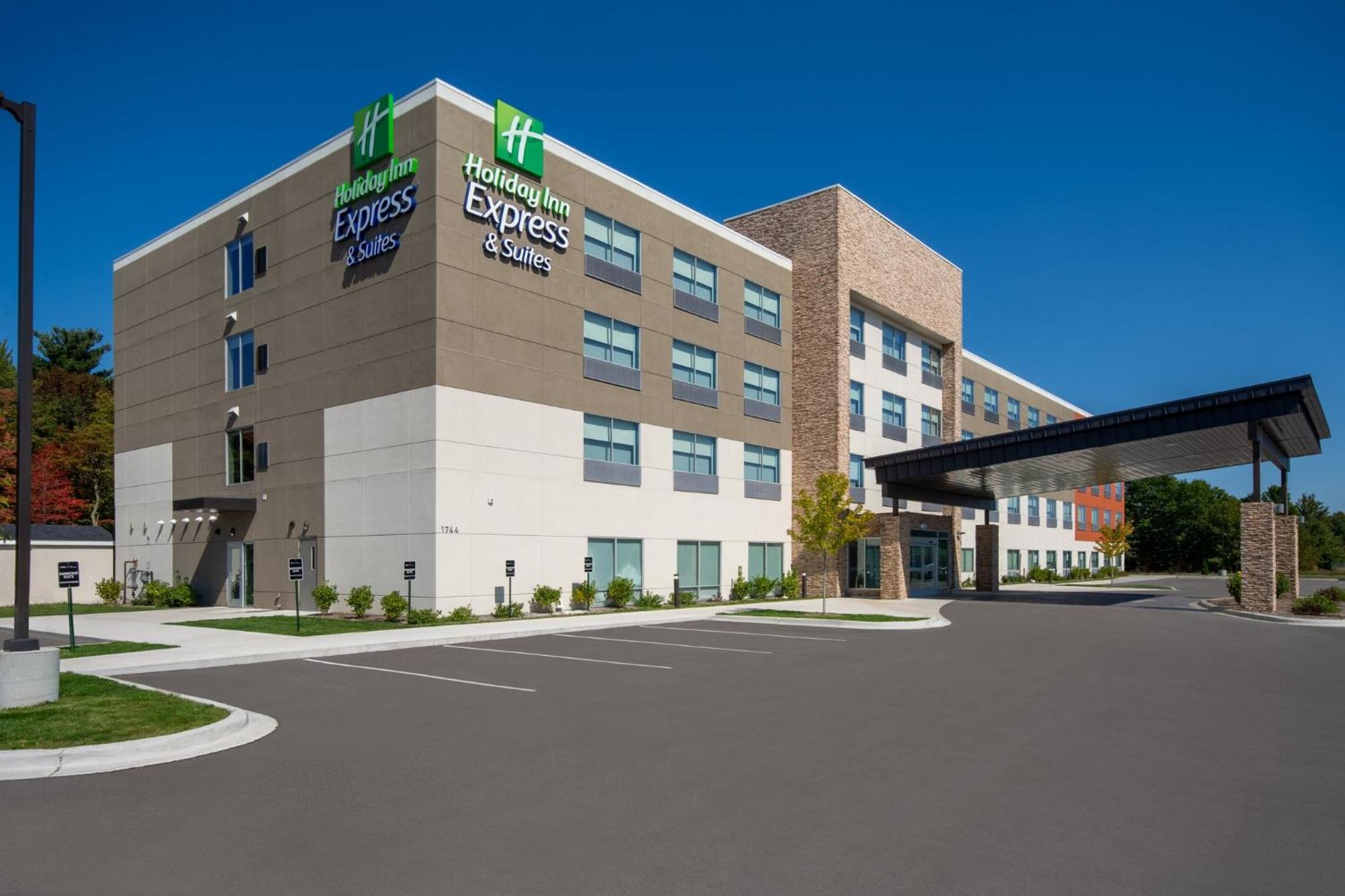 Holiday Inn Express & Suites Muskegon - Grand Haven By Ihg Exterior foto